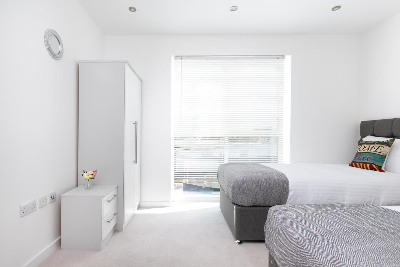 Skyvillion - Olympic View London Stratford Apartment ภายนอก รูปภาพ