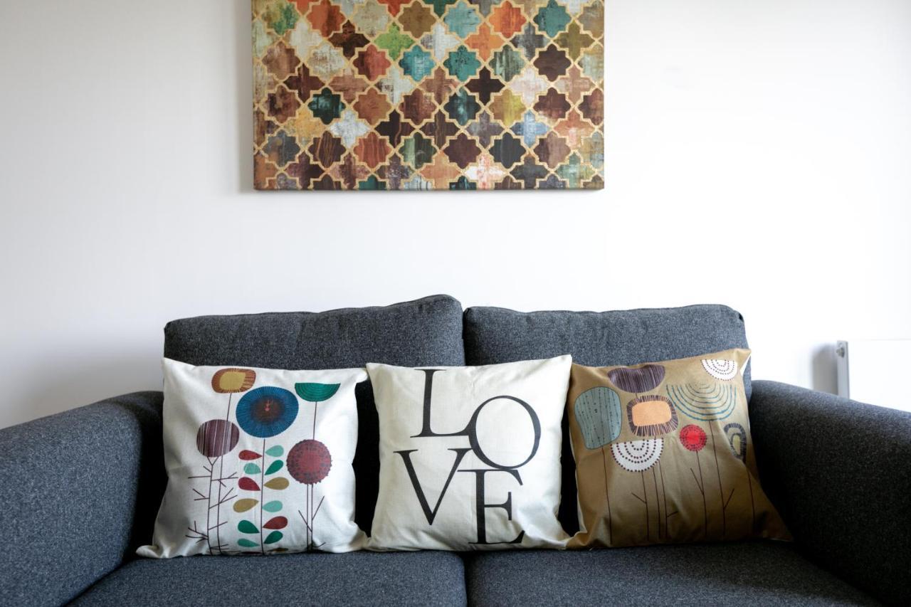 Skyvillion - Olympic View London Stratford Apartment ภายนอก รูปภาพ
